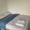 Spacious semi detached house - Leigh