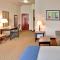 Holiday Inn Express Delano Highway 99 by IHG