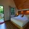 Tropical Valley Homestay - Phong Nha