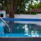 MRD Beach Hotel