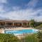 Spacious villa in Pouzols Minervois with pool - Pouzols-Minervois