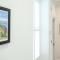 Carlton 2 a large modern Keswick appt with parking