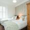 Carlton 2 a large modern Keswick appt with parking