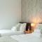 Carlton 2 a large modern Keswick appt with parking