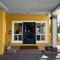 Sandyland Reef Inn