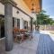 Floras Self Catering Apartments