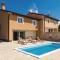 Four-Bedroom Holiday Home in Putini Foto: Four-Bedroom Holiday Home in Putini