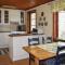 Three-Bedroom Holiday Home In Valdemarsvik