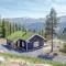 Foto: Three-Bedroom Holiday Home in Espedalen