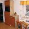 Stunning Apartment In Sttzengrn-hundshbel With 2 Bedrooms And Wi