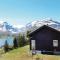 Foto: Three-Bedroom Holiday Home in Sogndal 1/16