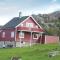 Nice Home In Sirevåg With Kitchen - Sirevåg