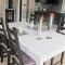 Lovely Home In Hamburgsund With Wifi