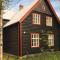 Foto: Five-Bedroom Holiday Home in Engerdal