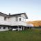 Foto: Four-Bedroom Holiday Home in Husnes 1/16