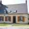 Three-Bedroom Holiday Home In Chigny