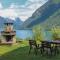 Foto: Three-Bedroom Holiday home with Sea View in Fjærland 1/6