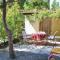 One-Bedroom Holiday Home in Crillon le Brave Foto: One-Bedroom Holiday Home in Crillon le Brave