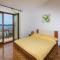 Foto: Four-Bedroom Holiday Home in Seget Donji 6/19