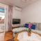 Foto: Two-Bedroom Apartment in Biograd na moru 1/21