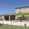 Cozy Home In Pernes Les Fontaines
