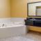 Quality Inn & Suites Lenexa Kansas City - Lenexa