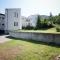 Maharaja Mountain Palace with Free Privat Parking and Garden