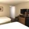 Days Hotel by Wyndham Peoria Glendale Area