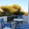 Located by the sea one beachfront Private Captain Lazaros Pool Villa with loft in 750sqm spacious private plot-Jacuzzi-sunrelax-furnished terace-gazebo-private parking,sleep 3 adults and 2 children, just steps from the Black Beach-Seaview - Perissa