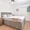 Villa Olivia - Jasenice, with swimming pool and jacuzzi