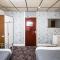 MyRoomz Silver Strand Hotel