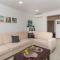 Villa Confido - Luxury 3BR Apartment with Private Pool near Trogir
