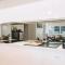 Deco Beach Luxury Apartments