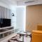 Premium 1BR Apartement At Grand Sungkono Lagoon By Travelio