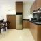 Best Choice Modern 2BR LAvenue Apartment By Travelio