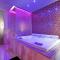 Spanish Diamond Luxury Suites & Jacuzzi