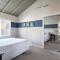 Spacious, Soaring Ceilings, Near Downtown MV, GOOG