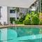 Roydon Beachfront Apartments