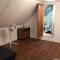 The Avondale Attic - شيكاغو