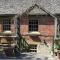 Eight Bells Inn