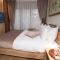 Soluns Riverside Rooms