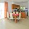 Coral Bay Villa 10