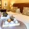 Re a Lora Lodge