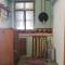 Yalos House