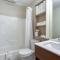 Microtel Inn & Suites by Wyndham Niagara Falls