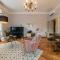 ALTIDO Sophisticated 3-bed flat with desk