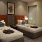 Hotel Deep Clarks Inn Lucknow