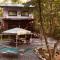 Ryders House with Free use of 4W car