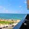 Foto: Lux Apartment in The Beach Tower 2/25