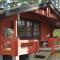 Hinders Cottages